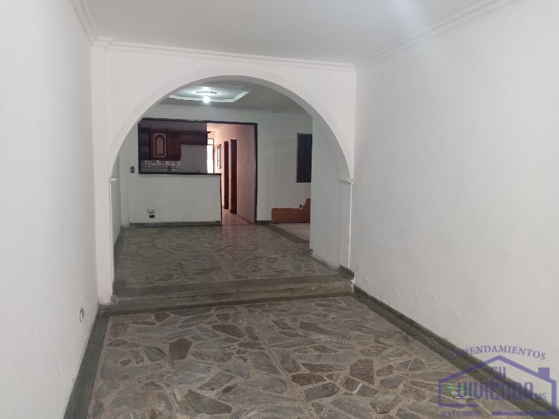 Casa-local en Arriendo en Guayabal